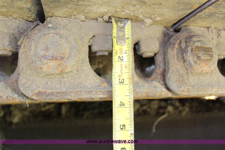 image for item G5124 1985 Caterpillar 215B LC excavator