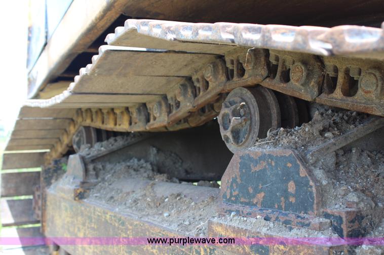 image for item G5124 1985 Caterpillar 215B LC excavator
