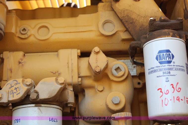 image for item G5124 1985 Caterpillar 215B LC excavator