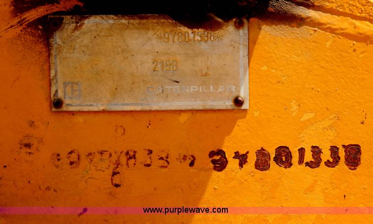 image for item G5124 1985 Caterpillar 215B LC excavator