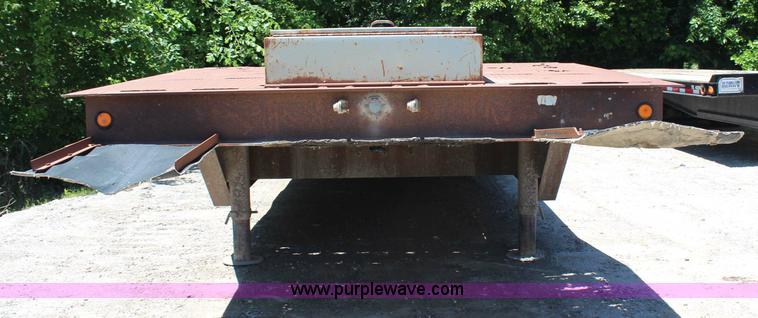 image for item G5162 1989 Trail King TK-70 RGP lowboy trailer