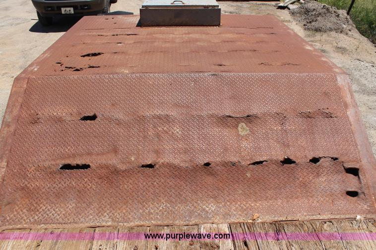 image for item G5162 1989 Trail King TK-70 RGP lowboy trailer