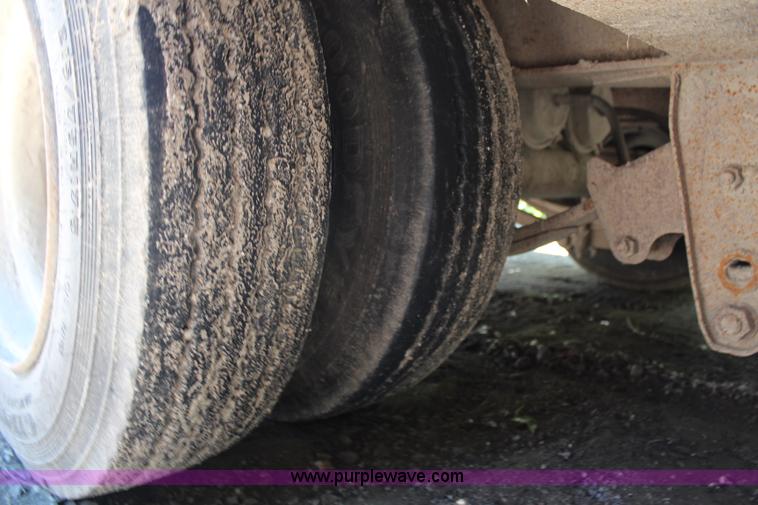 image for item G5162 1989 Trail King TK-70 RGP lowboy trailer