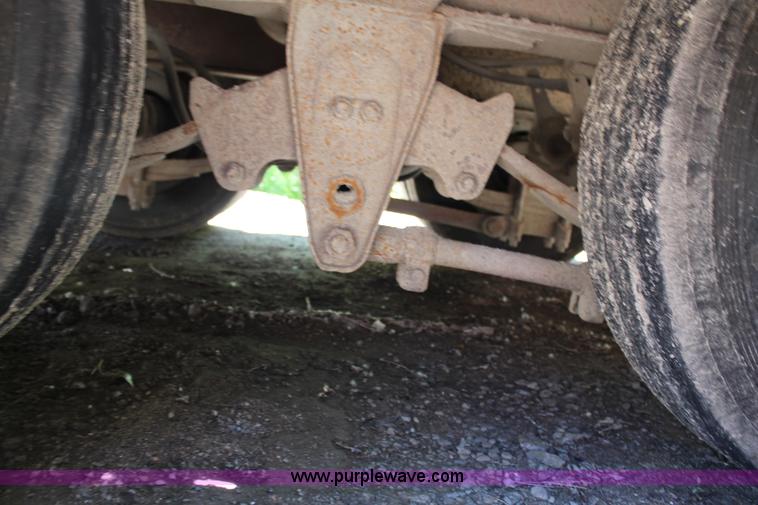 image for item G5162 1989 Trail King TK-70 RGP lowboy trailer