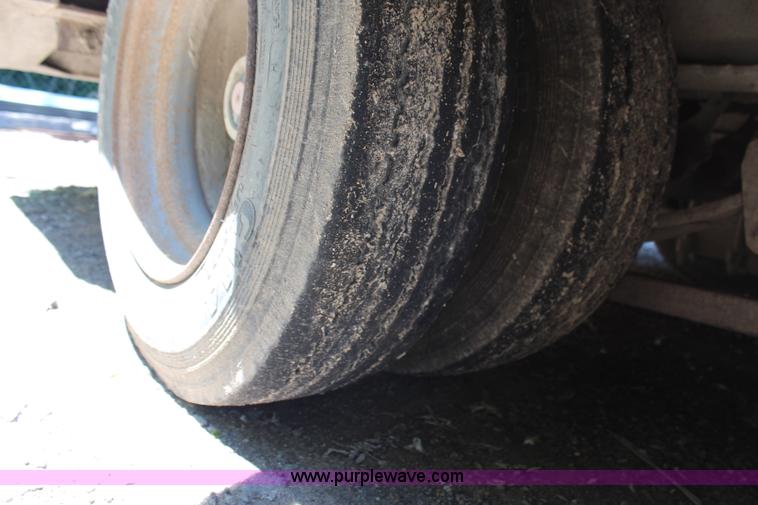 image for item G5162 1989 Trail King TK-70 RGP lowboy trailer