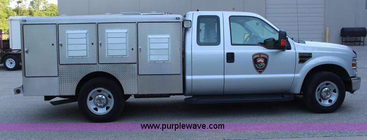 image for item G5182 2008 Ford F250 Super Duty XL SuperCab pickup truck