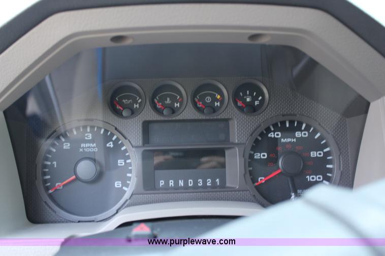 image for item G5182 2008 Ford F250 Super Duty XL SuperCab pickup truck