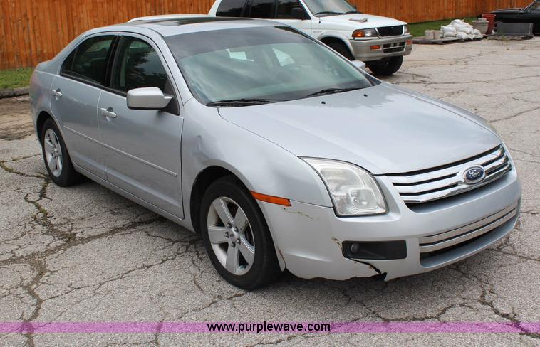 image for item G5185 2006 Ford Fusion SE