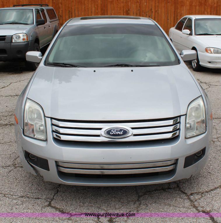 image for item G5185 2006 Ford Fusion SE