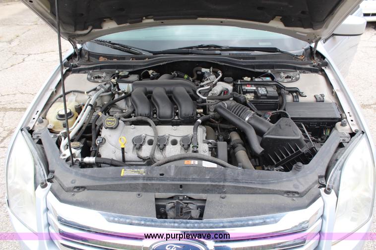 image for item G5185 2006 Ford Fusion SE