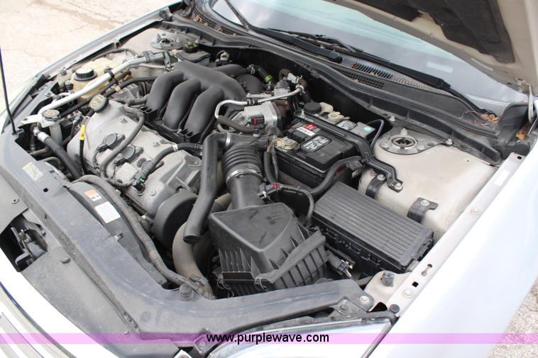 image for item G5185 2006 Ford Fusion SE