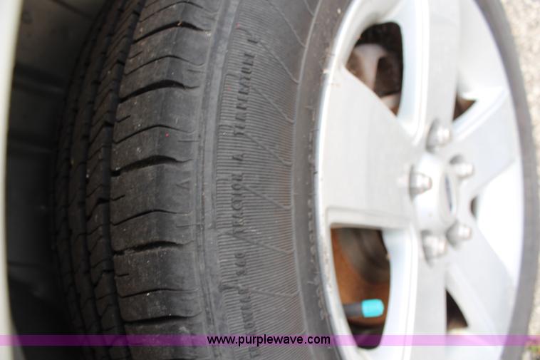 image for item G5185 2006 Ford Fusion SE