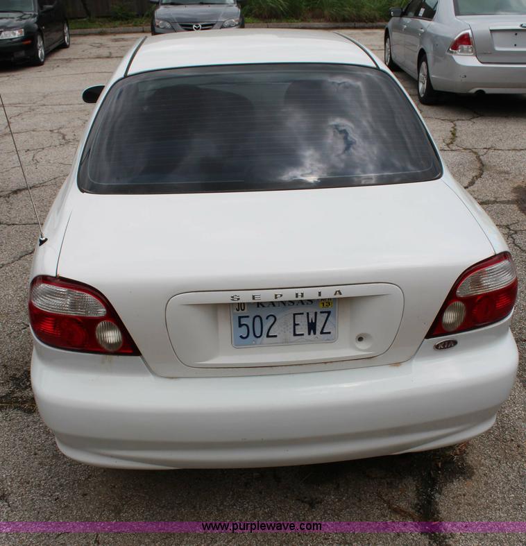 image for item G5186 2001 Kia Sephia