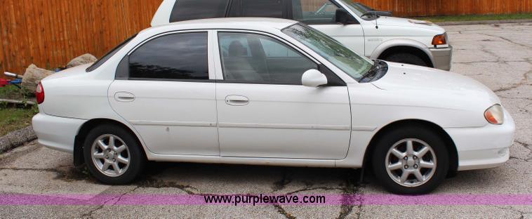 image for item G5186 2001 Kia Sephia