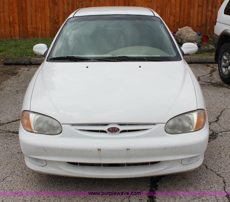 image for item G5186 2001 Kia Sephia