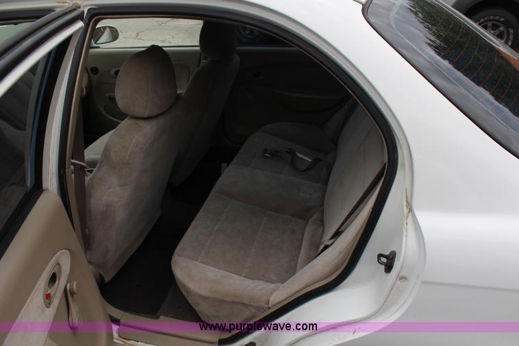 image for item G5186 2001 Kia Sephia