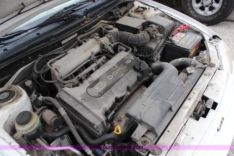 image for item G5186 2001 Kia Sephia