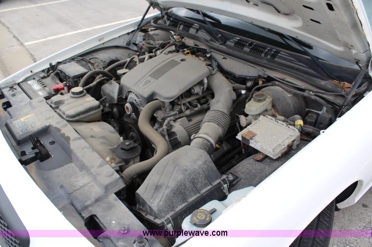 image for item G5187 2005 Ford Crown Victoria