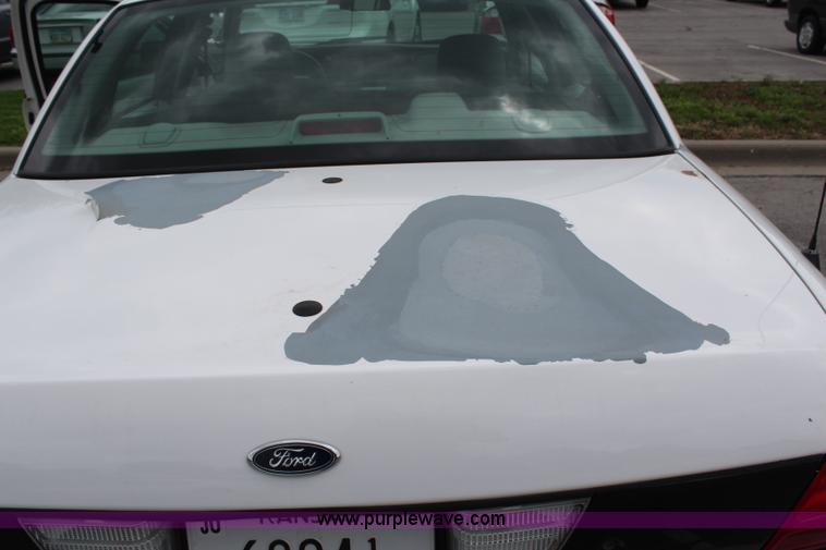 image for item G5187 2005 Ford Crown Victoria