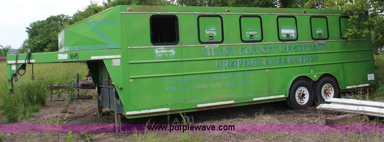 image for item G5190 1996 Trailmann gooseneck recycle trailer