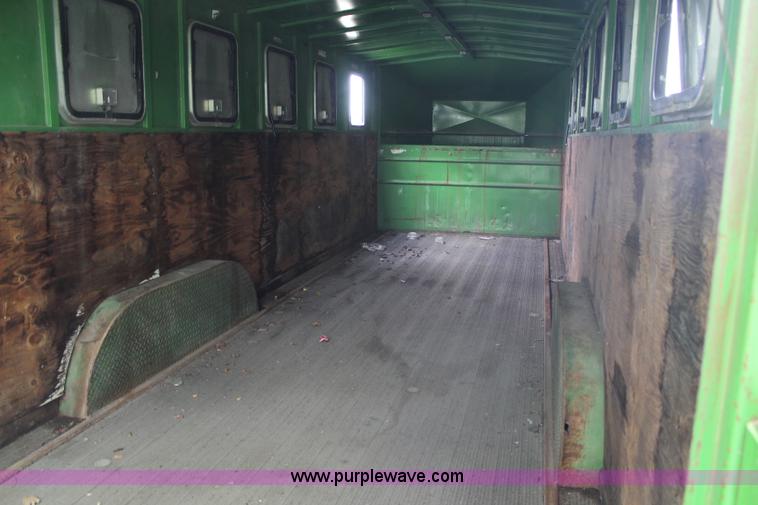 image for item G5190 1996 Trailmann gooseneck recycle trailer