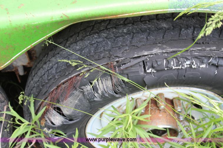 image for item G5190 1996 Trailmann gooseneck recycle trailer