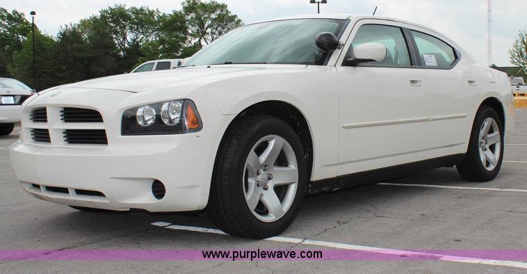 image for item G5232 2008 Dodge Charger SE