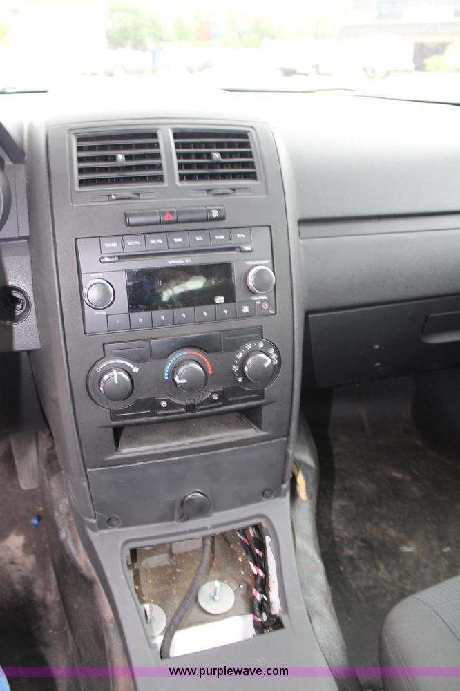 image for item G5232 2008 Dodge Charger SE