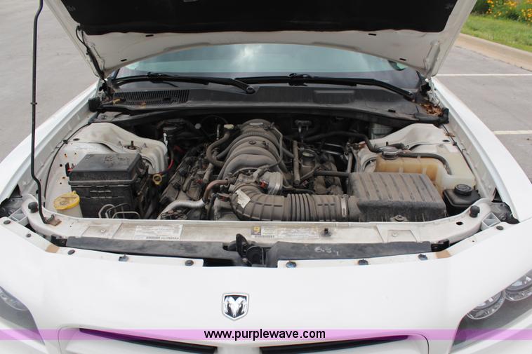 image for item G5232 2008 Dodge Charger SE