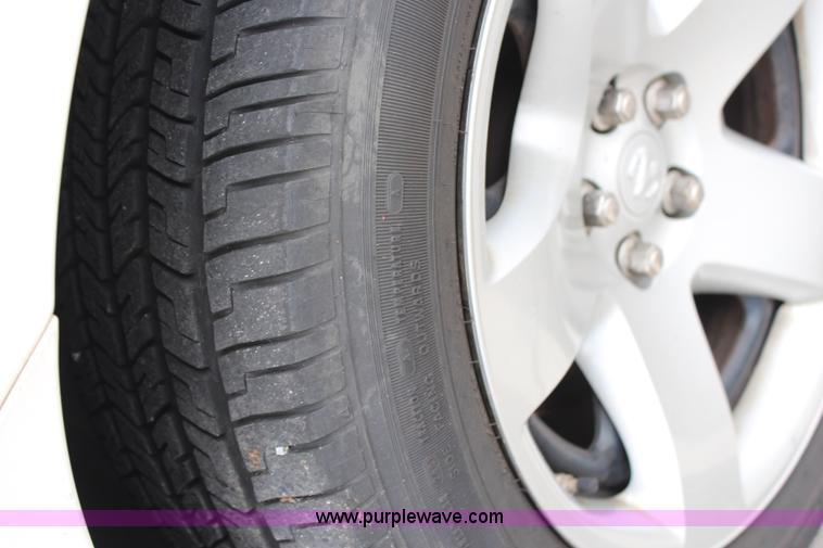 image for item G5232 2008 Dodge Charger SE