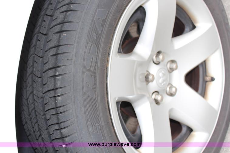 image for item G5232 2008 Dodge Charger SE