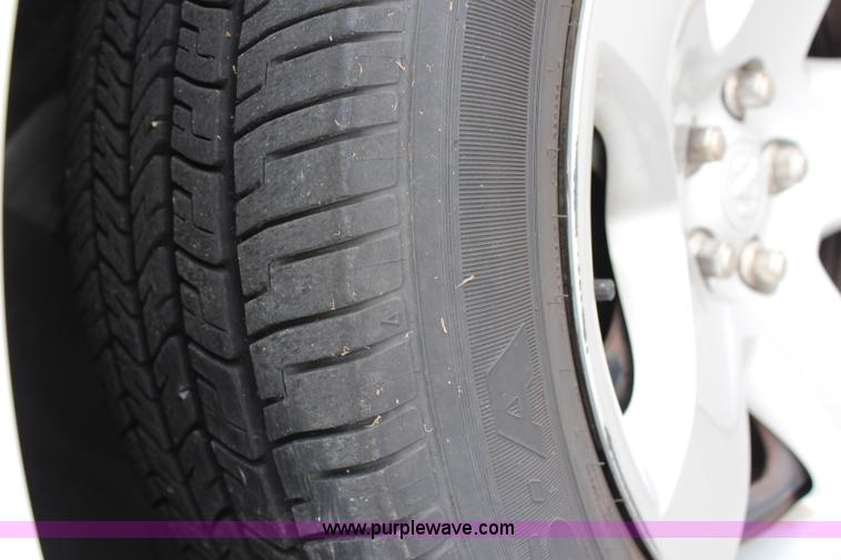 image for item G5232 2008 Dodge Charger SE