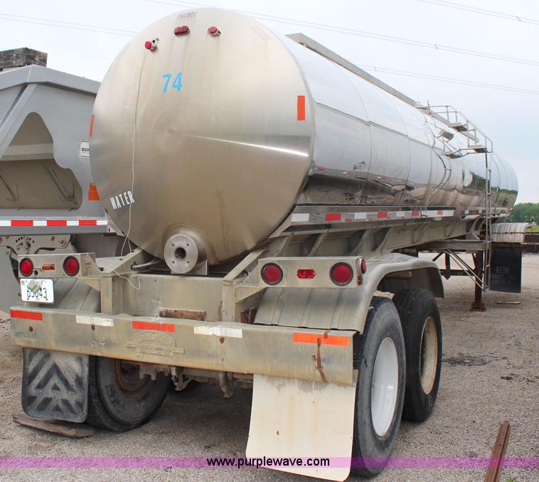 image for item G5233 1982 Walker stainless steel tanker trailer