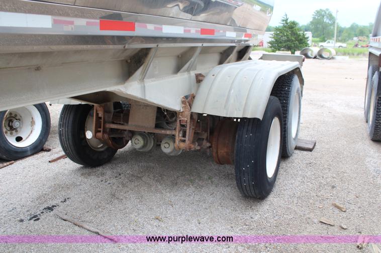 image for item G5233 1982 Walker stainless steel tanker trailer