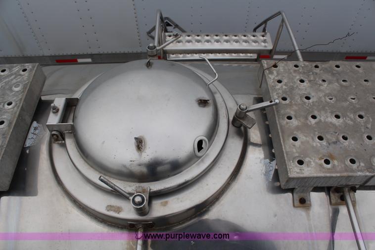 image for item G5233 1982 Walker stainless steel tanker trailer