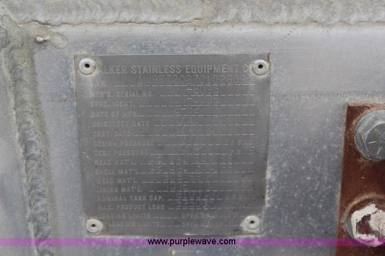 image for item G5233 1982 Walker stainless steel tanker trailer