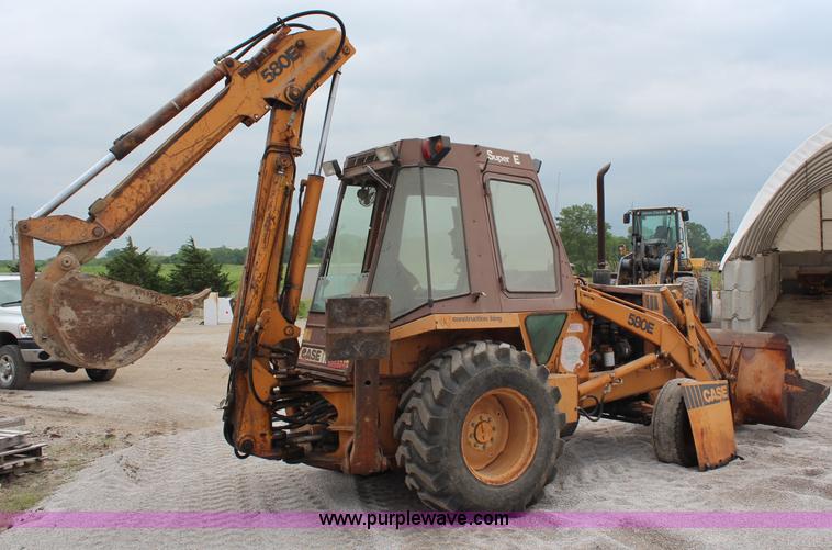 image for item G5238 Case 580 Super E backhoe