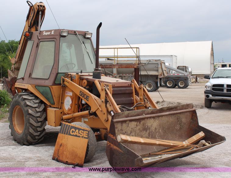 image for item G5238 Case 580 Super E backhoe