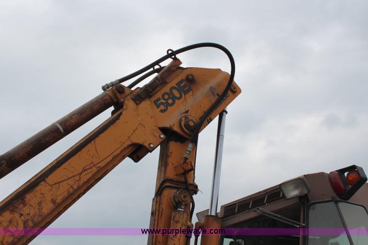 image for item G5238 Case 580 Super E backhoe