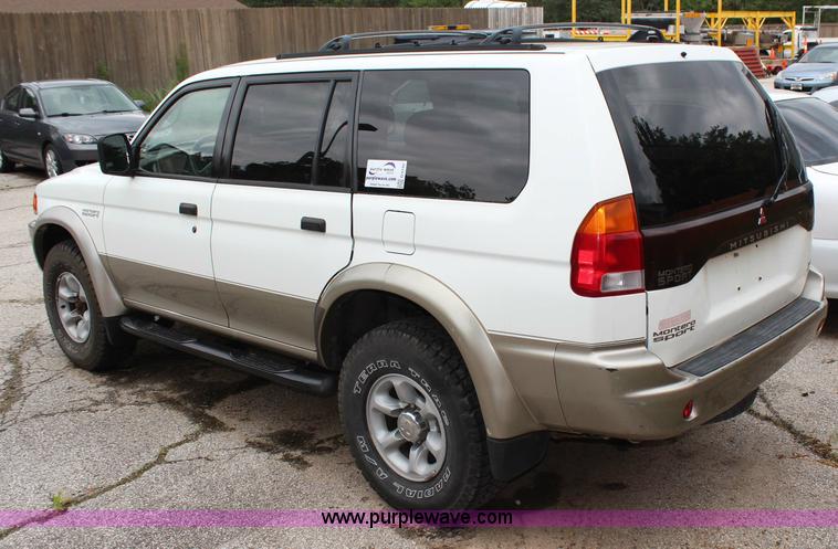 image for item G5242 1997 Mitsubishi Montero Sport XLS