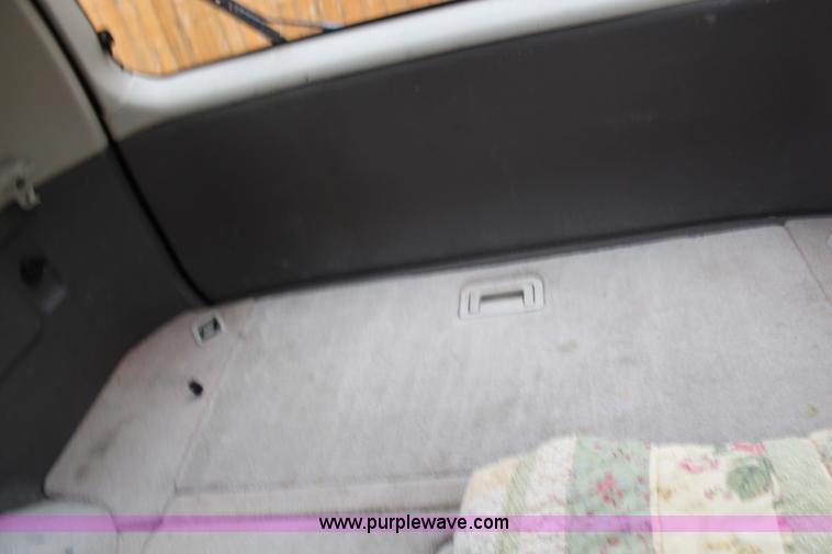 image for item G5242 1997 Mitsubishi Montero Sport XLS