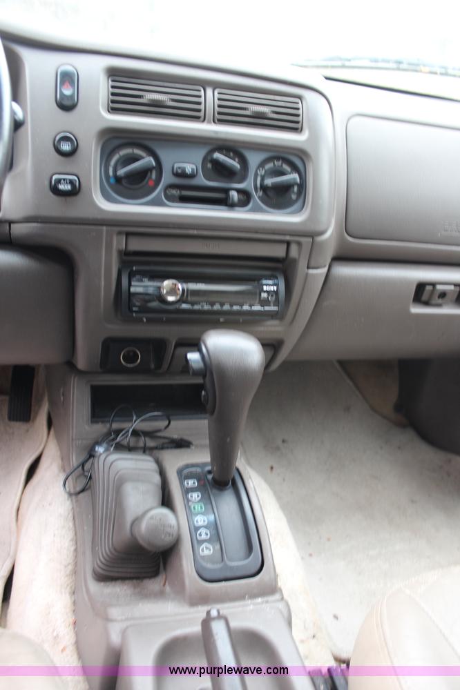 image for item G5242 1997 Mitsubishi Montero Sport XLS