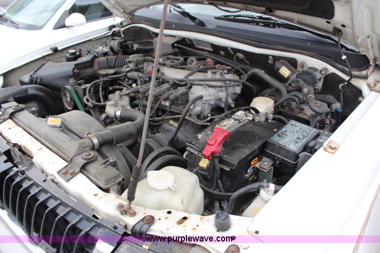 image for item G5242 1997 Mitsubishi Montero Sport XLS