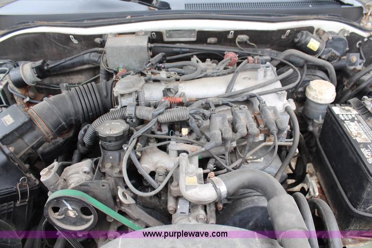 image for item G5242 1997 Mitsubishi Montero Sport XLS