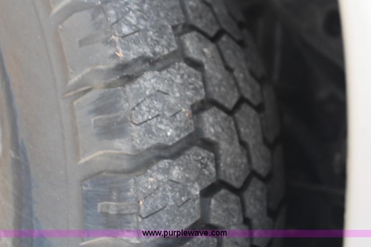 image for item G5242 1997 Mitsubishi Montero Sport XLS