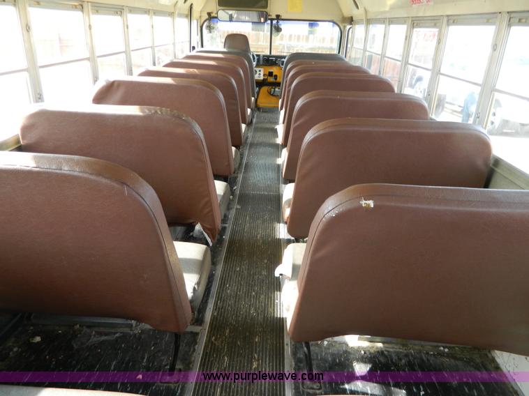 image for item G7679 1996 Ford carpenter bus