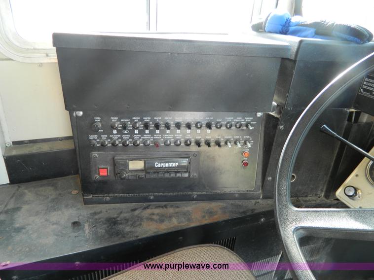 image for item G7679 1996 Ford carpenter bus