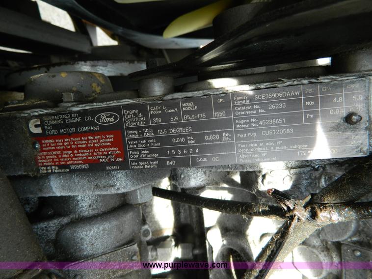 image for item G7679 1996 Ford carpenter bus