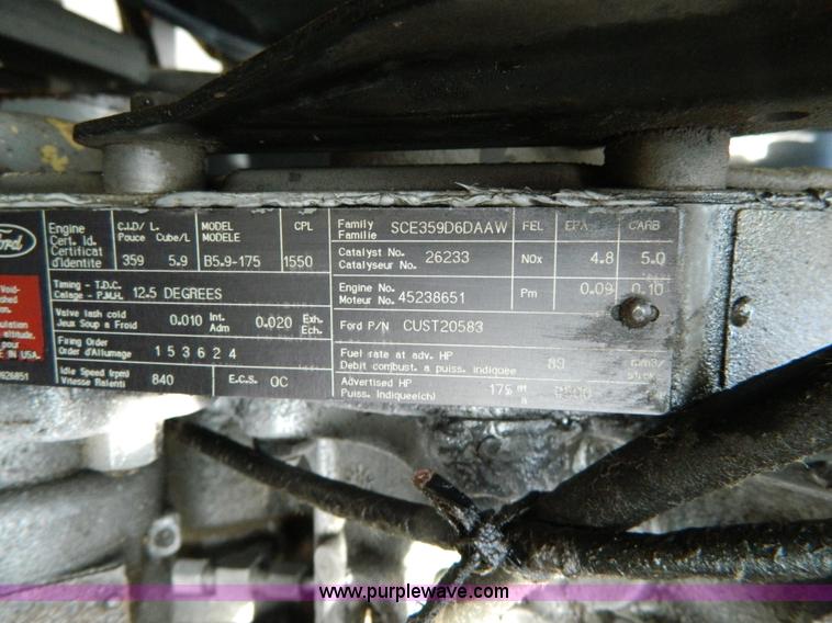 image for item G7679 1996 Ford carpenter bus