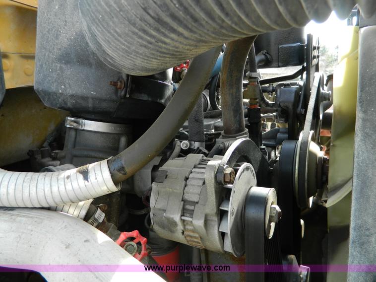 image for item G7679 1996 Ford carpenter bus